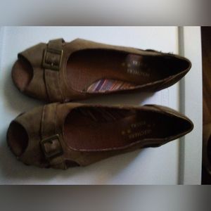 Women's suede loafers